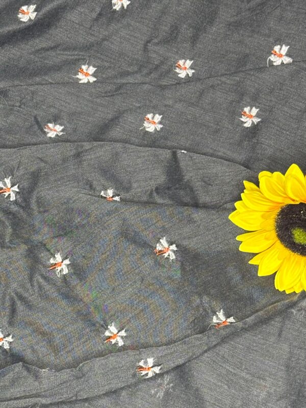 Cotton Saree with Floral Embroidery - Image 6