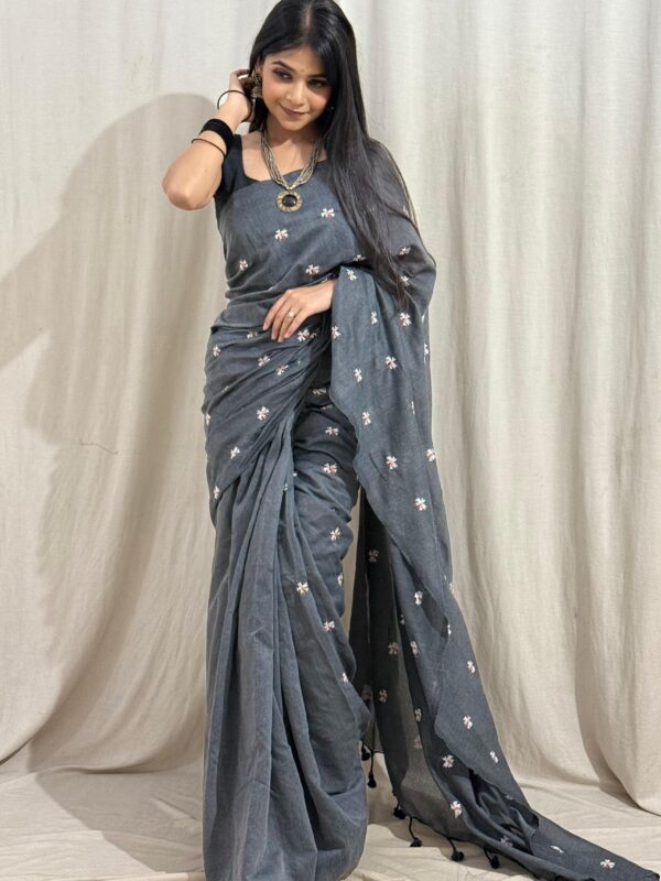 Cotton Saree with Floral Embroidery - Image 4