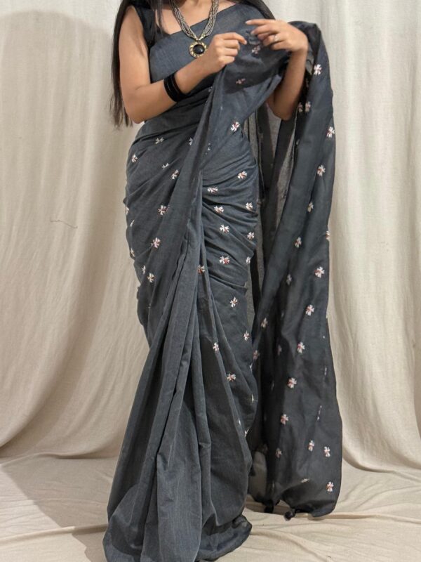 Cotton Saree with Floral Embroidery - Image 3