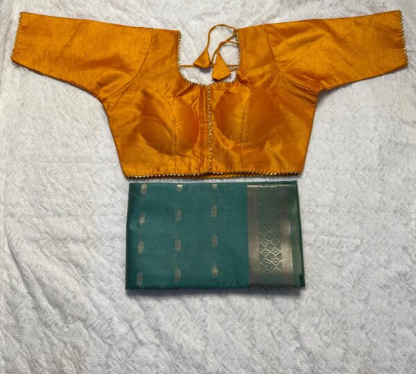 Banarasi Saree with Gold Zari Work - Image 5