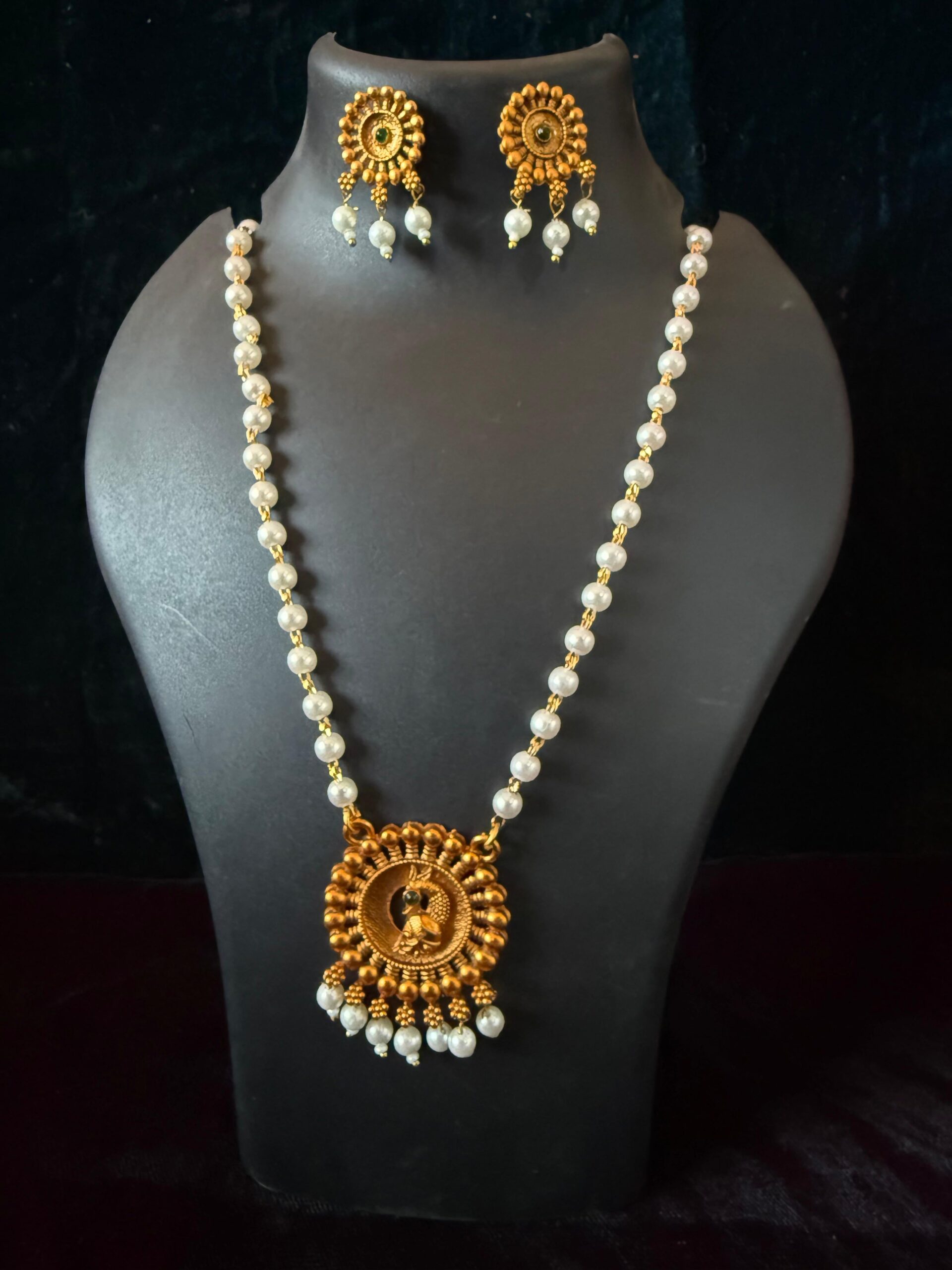 Kathiki Divine Pearl Temple Necklace Set