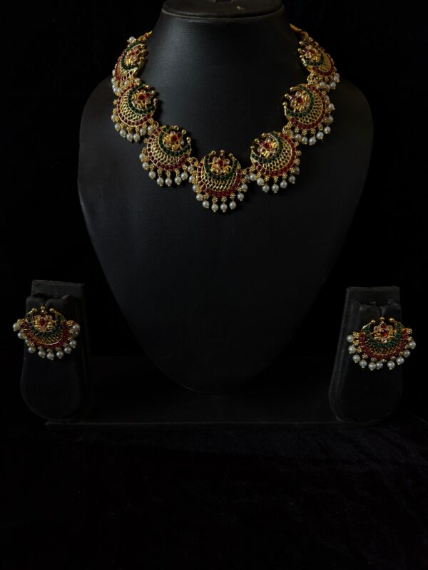 Kathiki Rajwada Chandbali Necklace Set - Image 2
