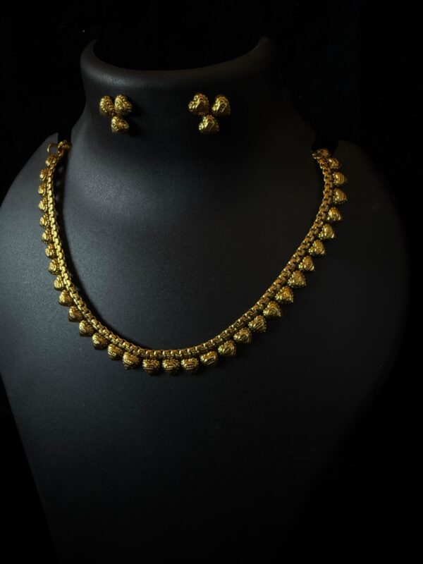 Kathiki Golden Grace Heritage Set - Image 2