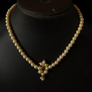 Kathiki Pearl Choker