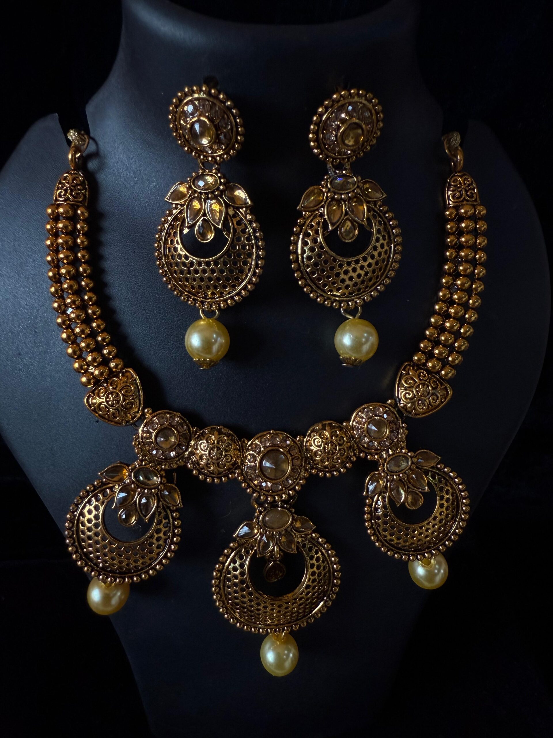 Kathiki Royal Kundan Pearl Set