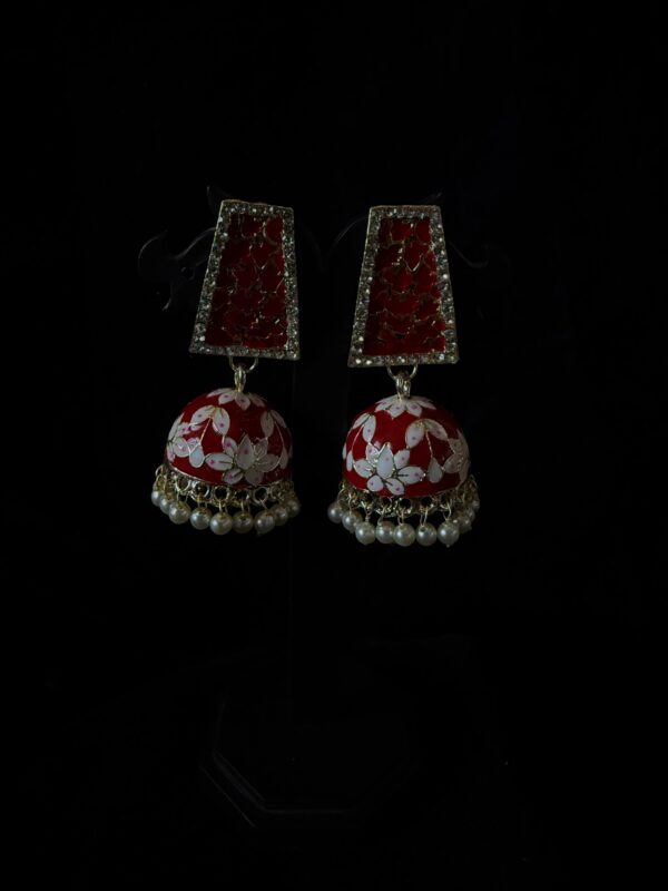 Kathiki Sunehri Phool Jhumkas Red - Image 2
