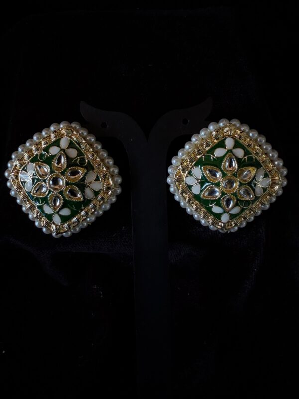 Kathiki Kundan Studs - Image 2