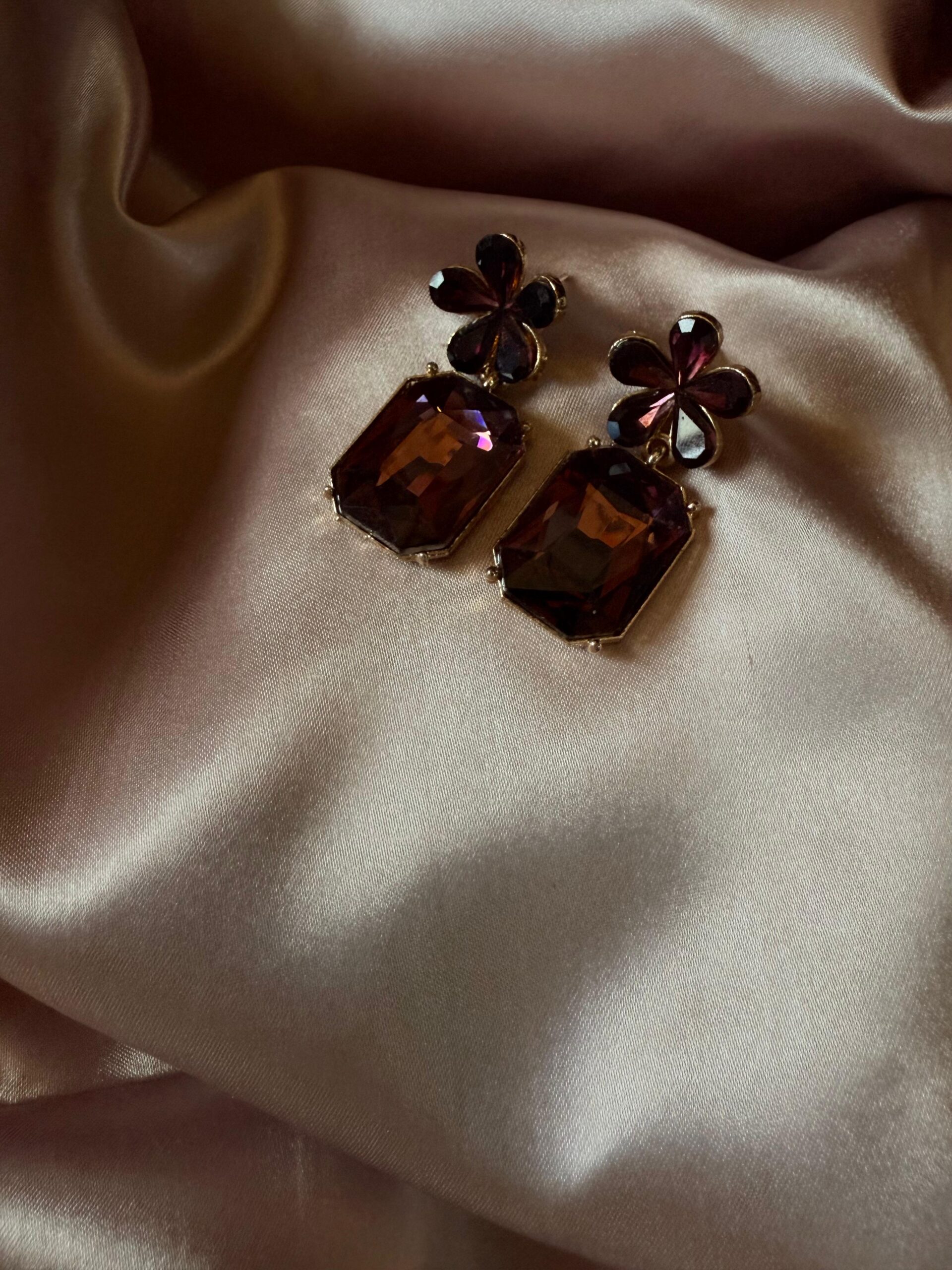 Kathiki Celeste Flora Earrings wine