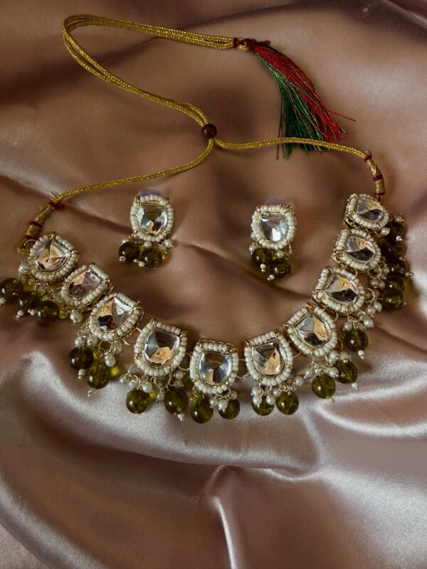 Kathiki Kundan Necklace Set