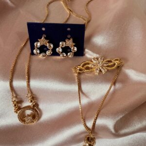 Kathiki Luminous Elegance Gifting Combo