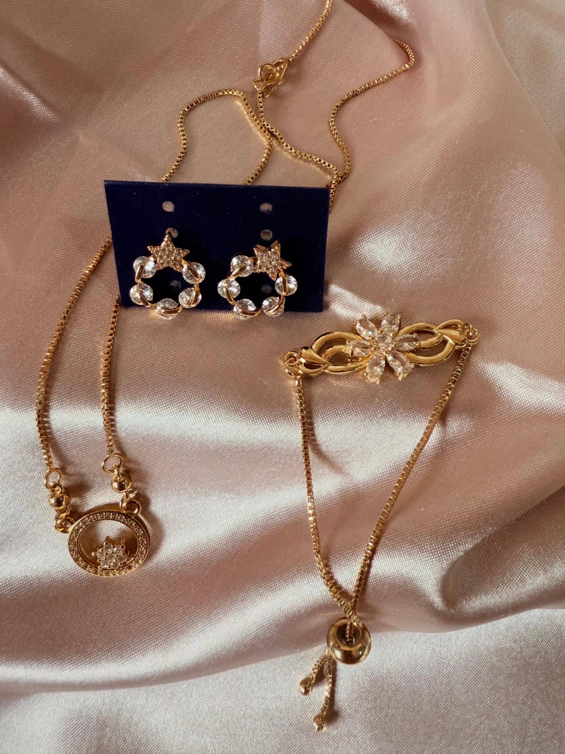 Kathiki Luminous Elegance Gifting Combo