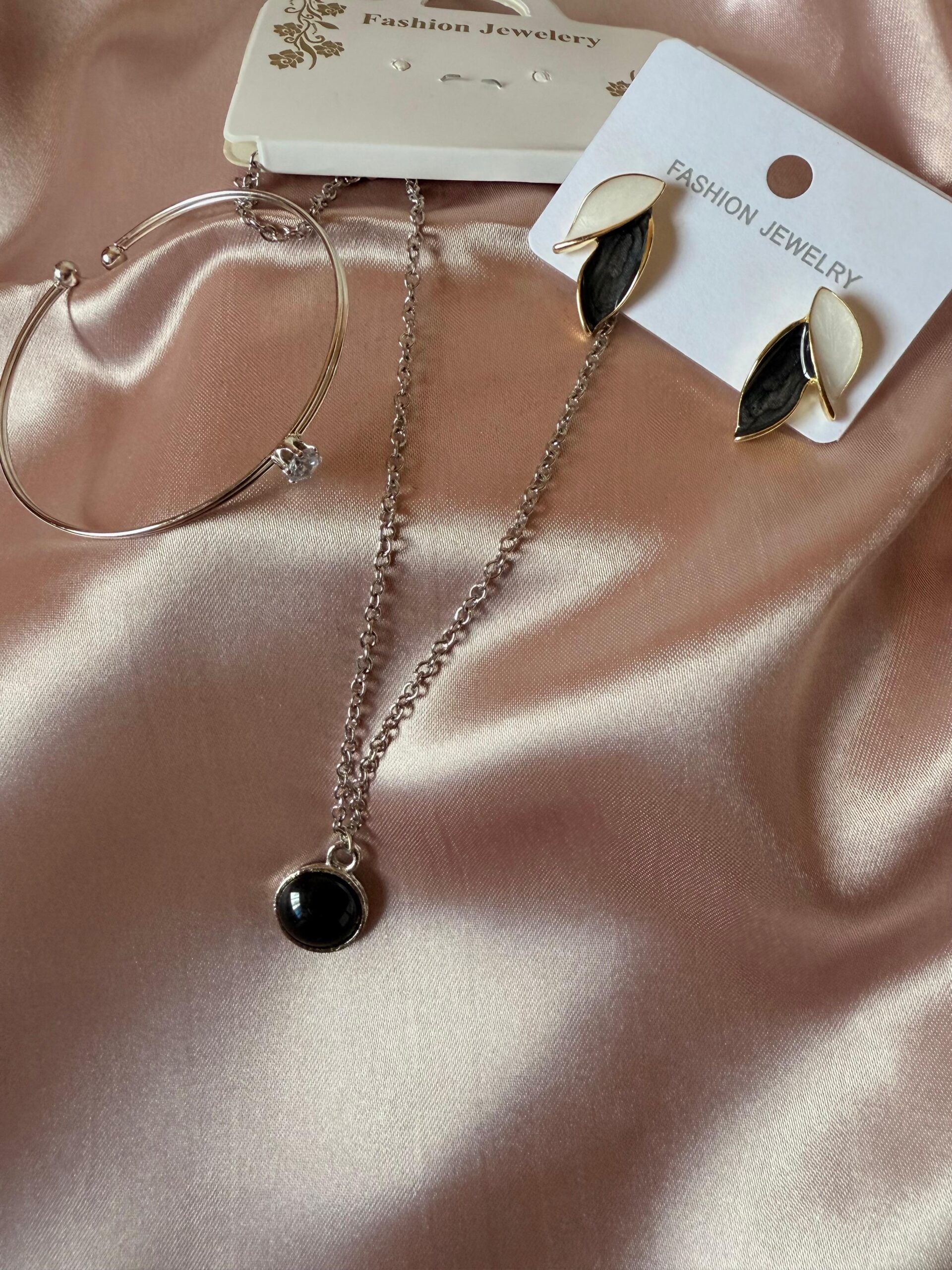Kathiki Midnight Glow Silver Gifting Set
