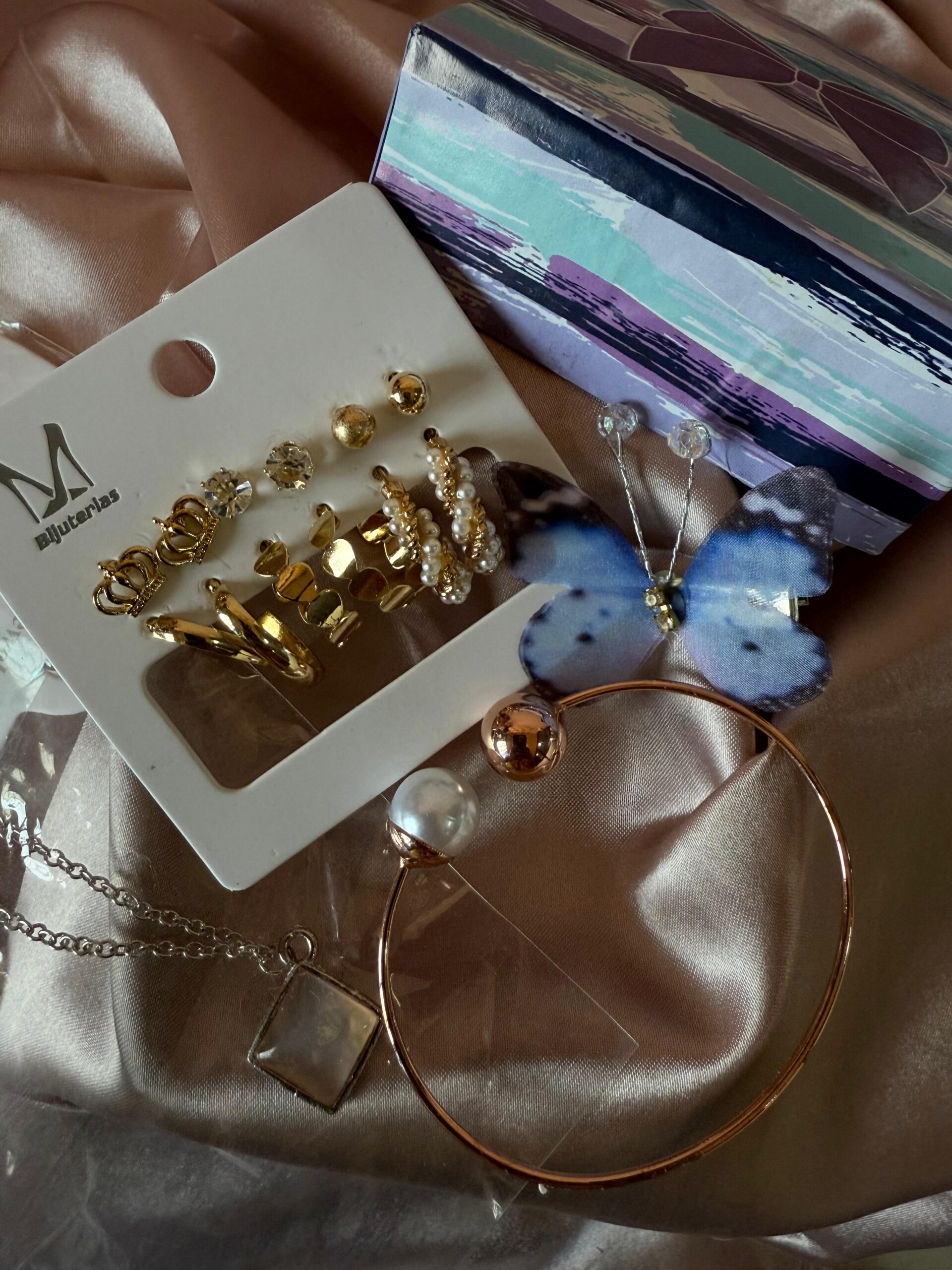 Kathiki Grace Jewelry Gift Set