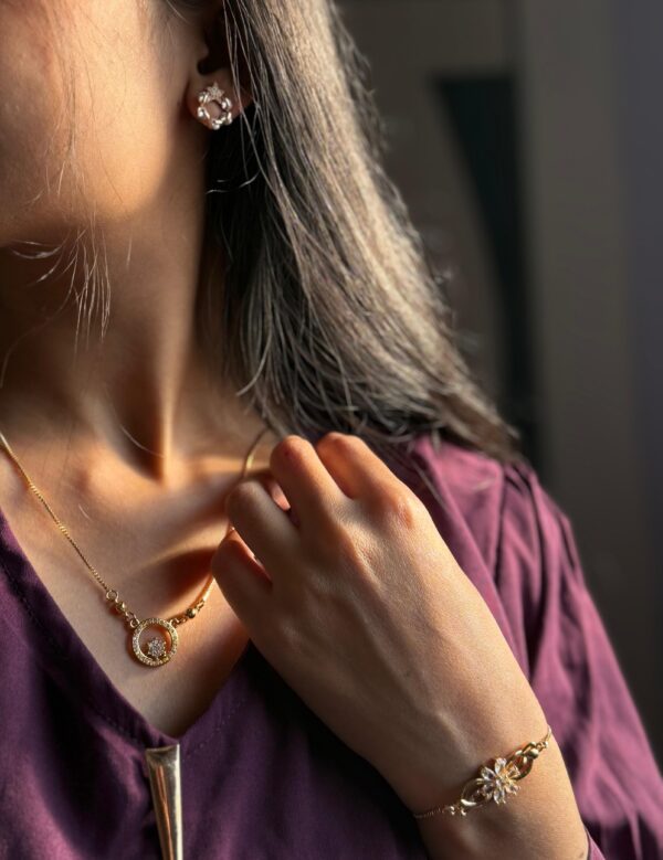Kathiki Luminous Elegance Gifting Combo - Image 2