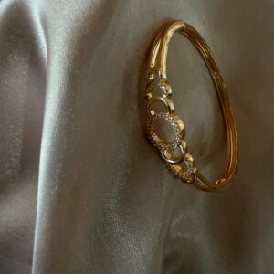 Kathiki Radiance Gold Elegance Bracelet